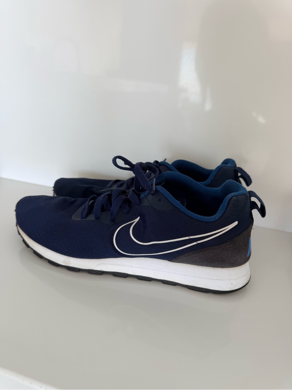 Nike Men's Navy Blue Athletic Running Shoes